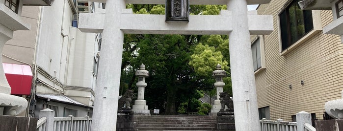 亀山八幡宮 is one of 別表神社 西日本.