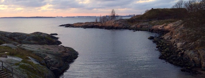 Suomenlinnan uimaranta is one of Хельсинки.