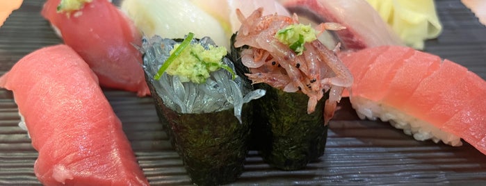 沼津魚がし鮨 is one of 首都圏で食べられるローカルチェーン.