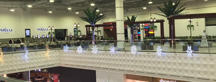 Oman Avenues Mall is one of สถานที่ที่บันทึกไว้ของ Ceylan.