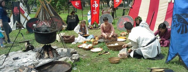 Espacio Cultural del Sur is one of Lieux qui ont plu à Exequiel.