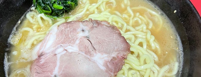 横浜ラーメン 一ニ三家 is one of 食べたいラーメン（神奈川）.