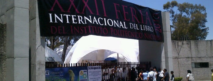 Feria Internacional del Libro Politécnica is one of Tempat yang Disukai Julio.