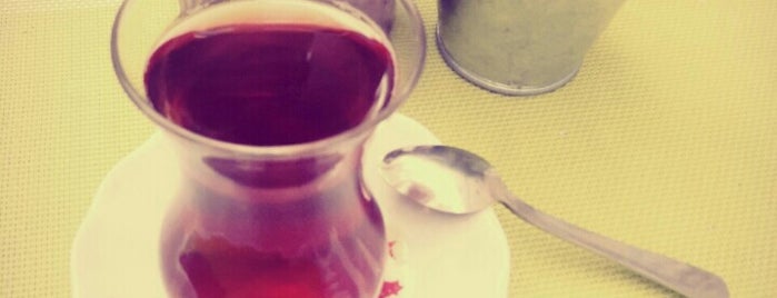 Ara Kitap & Cafe is one of Posti salvati di Onur Emre📍.