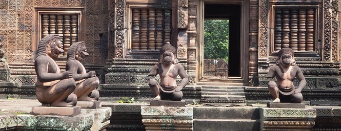 Banteay Srei Temple ប្រាសាទបន្ទាយស្រី is one of Orte, die Justin gefallen.