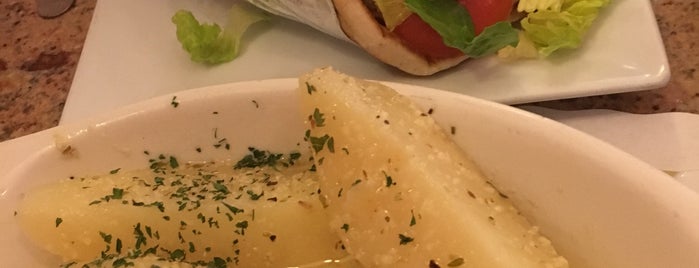 Santorini Greek Restaurant is one of SPQRさんのお気に入りスポット.