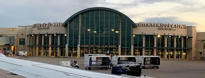 American Airlines Terminal is one of Orte, die Colin gefallen.