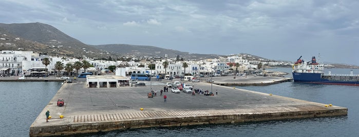 Port of Paros is one of Grécia.