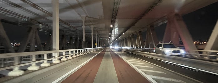 Yokohama Bay Bridge is one of ドラマ「魔王」ロケ地.