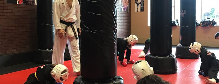 GMA Martial Arts - Glen Cove is one of Sara'nın Kaydettiği Mekanlar.