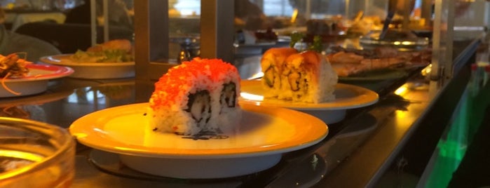 Tokyo Running Sushi is one of Lugares favoritos de Ragnar.