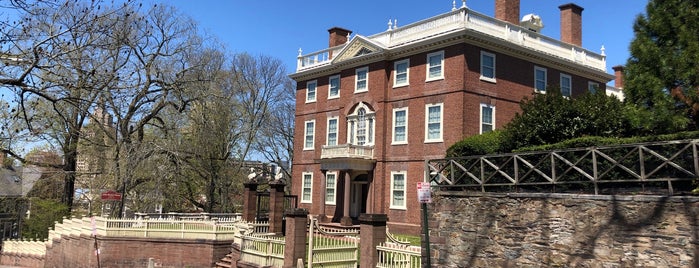 John Brown House Museum is one of Lugares guardados de Amanda.