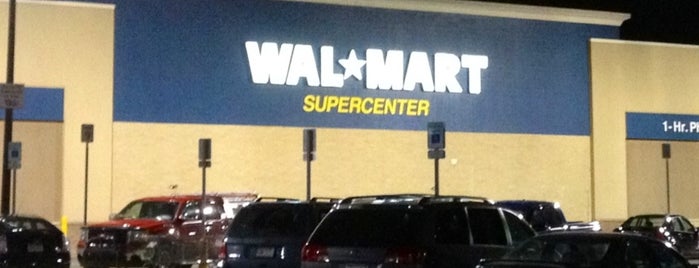 Walmart Supercenter is one of Tempat yang Disukai Timothy.
