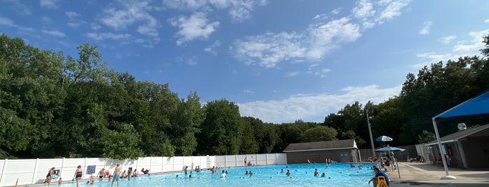 Beach Memorial Pool is one of Places to take Mahir~.