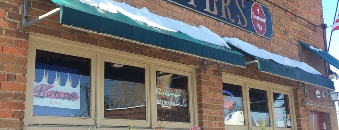 Tapper's Bar is one of The 15 Best Places for Pilsner in Saint Paul.