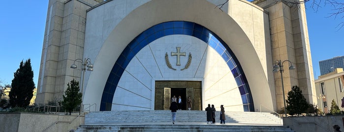 Katedralja Ortodokse is one of Tiran.
