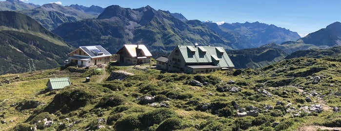 Mindelheimer Hütte is one of Where to stay at altitude in the Alps.