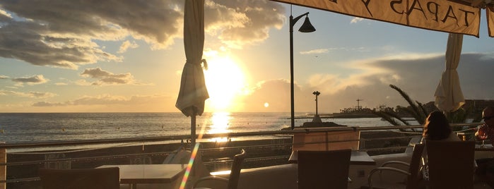 Bar El Pincho is one of Tenerife South.