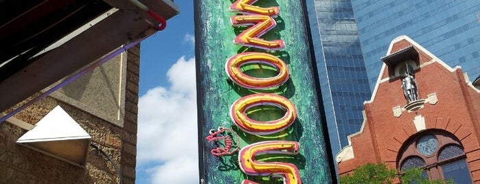 Razzoo's Cajun Cafe is one of Liv's Saved Places.