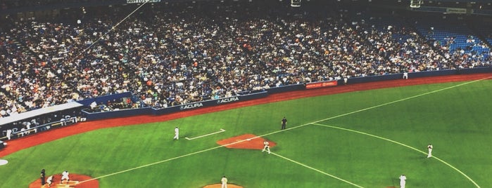 Rogers Centre is one of Silvia’s Liked Places.