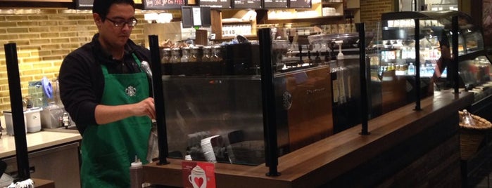 Starbucks is one of Lugares favoritos de Tim.