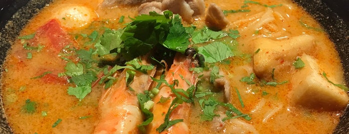 大心新泰式麵食 Very Thai Noodles is one of Lugares favoritos de Robin.