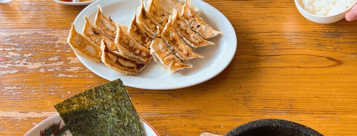 松本餃子食堂 is one of Gyoza.