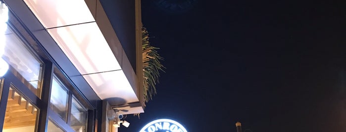 Monroe is one of Coffee Shops in Khobar, Dammam n' Jeddah.