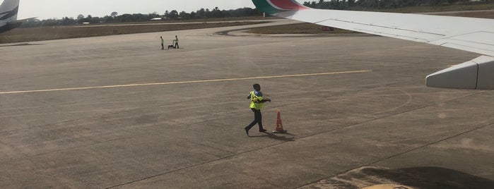 Freetown-Lungi International Airport (FNA) is one of JRA'nın Beğendiği Mekanlar.
