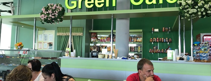 Green cafe is one of Lugares favoritos de fishka.