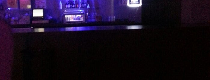 Red Rocks Bar & Nightlife is one of Bars.