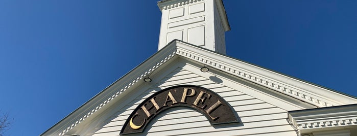 Dog Chapel is one of Tempat yang Disukai Stephen.
