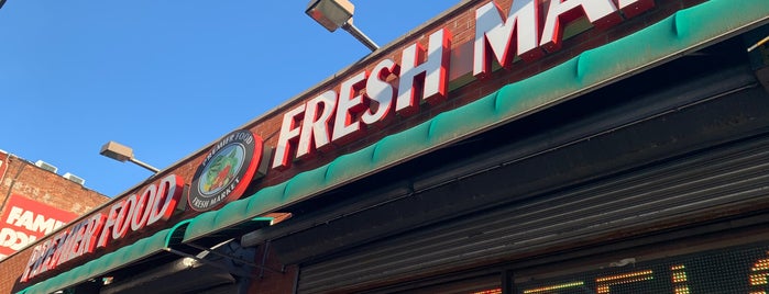 Premier Food Fresh Market is one of สถานที่ที่ Sherina ถูกใจ.