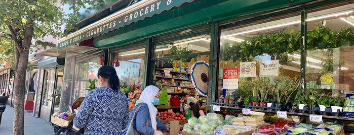 Bergen Fruit & Vegetable is one of Jersey City Sights & Sounds.