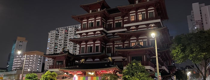 Buddha Tooth Relic Temple & Museum is one of Singapore.