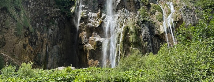 Large (Great) Waterfall is one of hırvatistan.