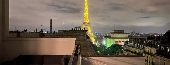 Canopy by Hilton Paris Trocadero is one of Tempat yang Disukai Rex.