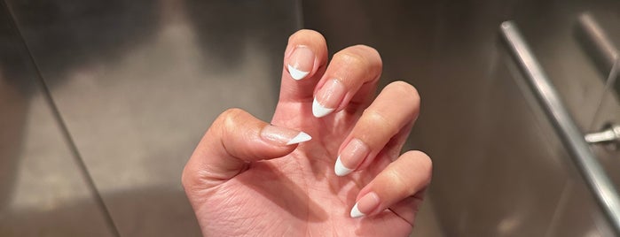 TopCoat Nail & Hair Spa is one of 💆🏼‍♀️.