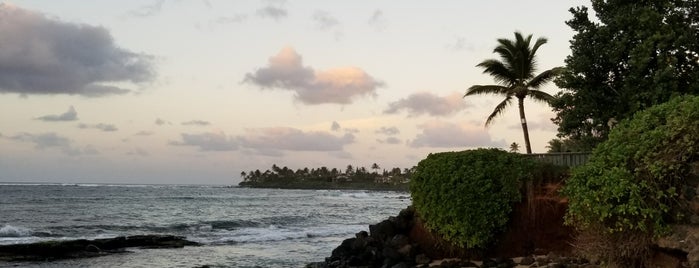 Pacific Ocean - Tavarez Beach is one of Maui.