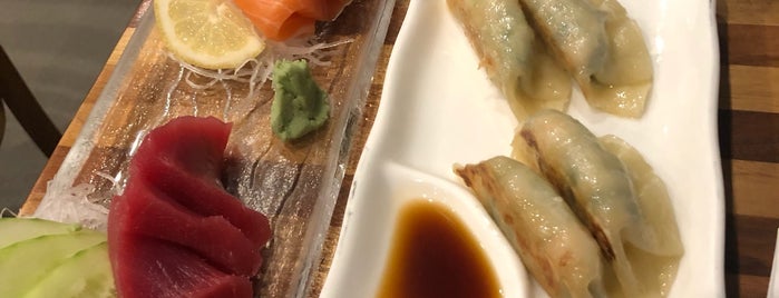 Sakana Sushi Japanese Kitchen is one of María'nın Kaydettiği Mekanlar.