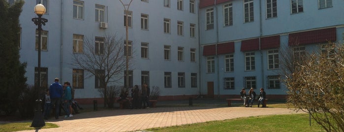 Київський національний економічний університет імені В. Гетьмана, корпус 5 is one of mesta.