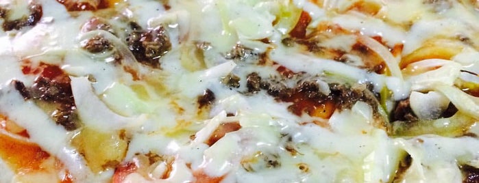 Dexter's Pizza is one of DAVAO FOOD TRIP.