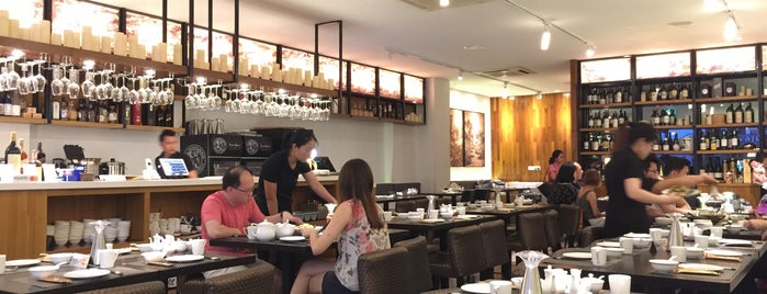 Lan Ting Cuisine & Wine is one of Singapore Favourites.