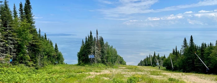 Le Massif de Charlevoix is one of Posti che sono piaciuti a Stéphan.