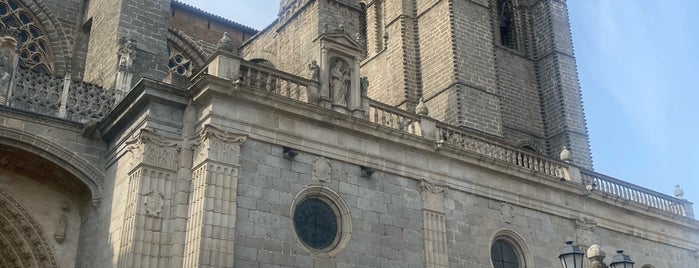 Catedral de Ávila is one of Orte, die Alvaro gefallen.