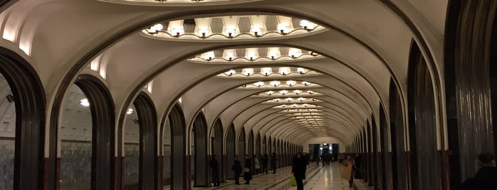 metro Mayakovskaya is one of Мой красный диванчег!.