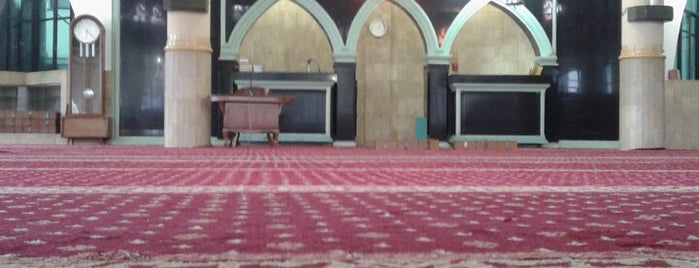 Masjid Al Falah Benhil is one of Mosque / Musholla.