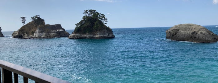 堂ヶ島 is one of 田子雲見🤿.