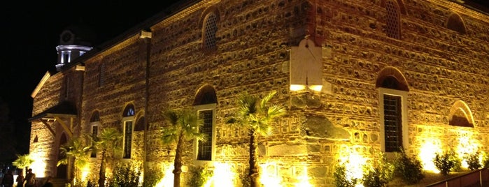Джумая джамия (Dzhumaya Mosque) is one of Carl'ın Beğendiği Mekanlar.