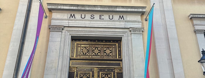 Naturhistorisches Museum is one of Museums and other things.